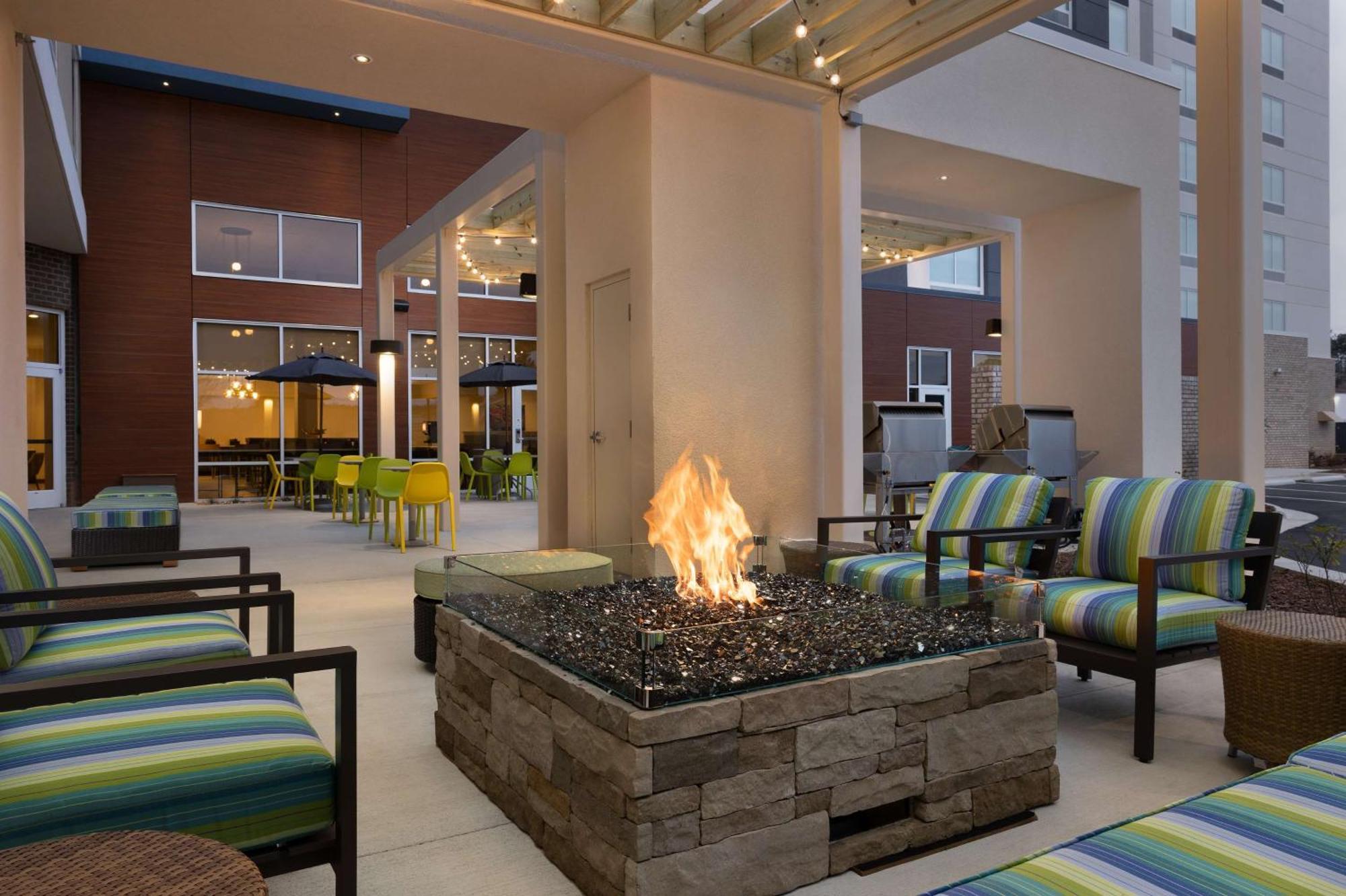 Hampton Inn & Suites Durham University Medical Center Dış mekan fotoğraf